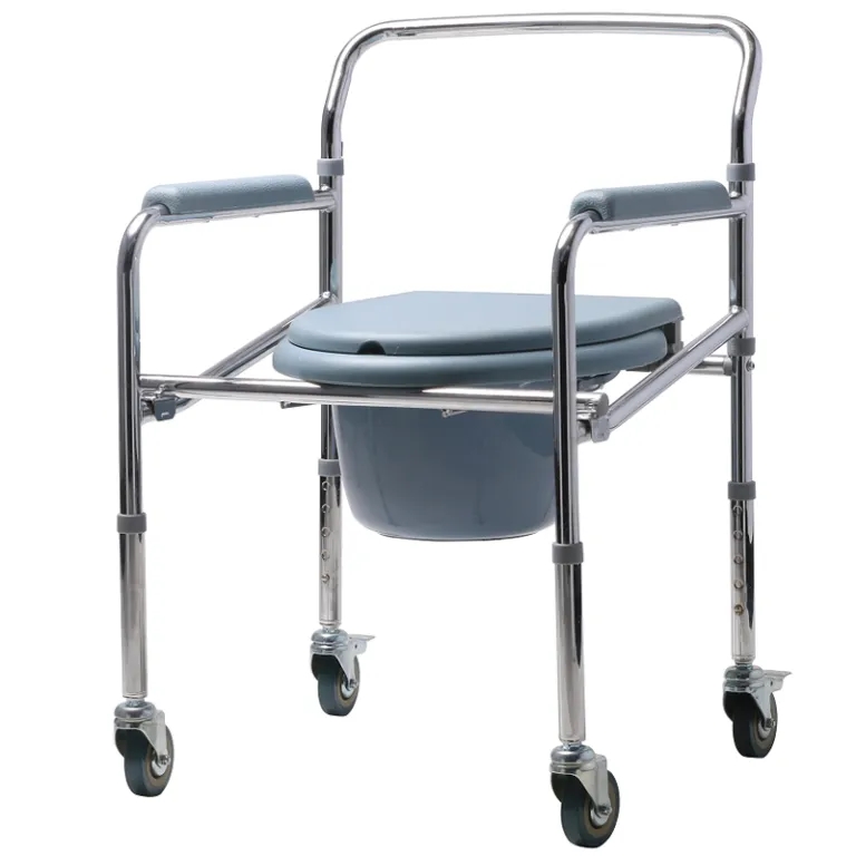 What are the 2 types of commodes Dayang Medical