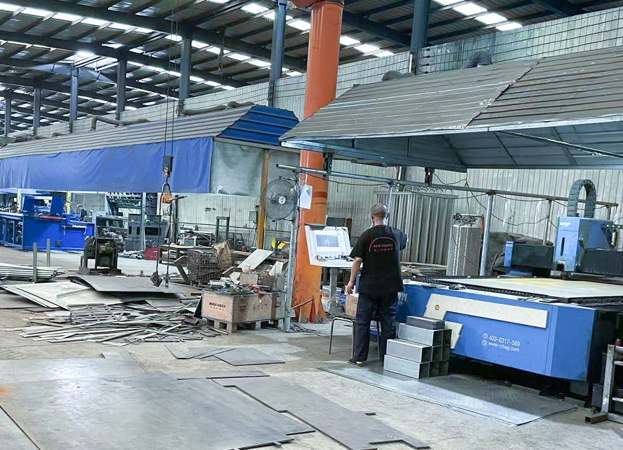 Cowan Custom Wire Mesh Making Machine Manufacturer & Supplier