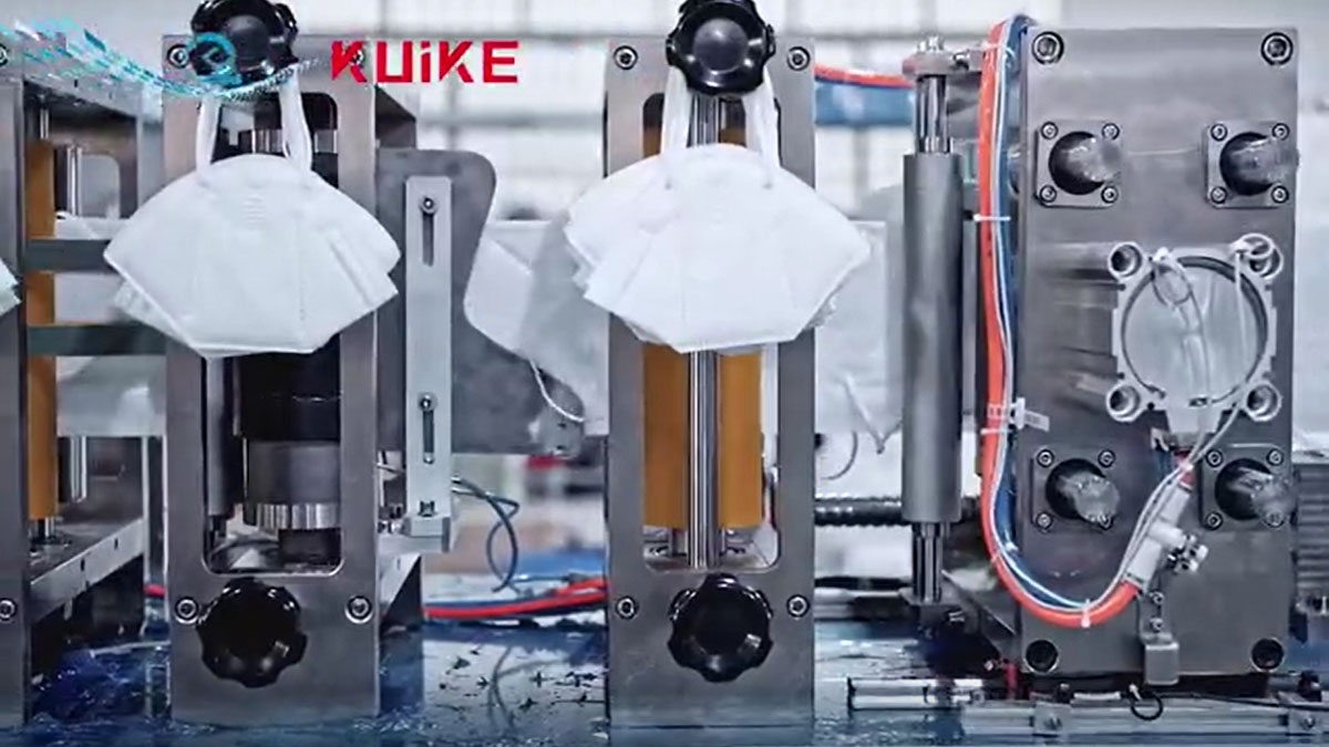 Automatische Maschine zur Herstellung von N95-Gesichtsmasken QK-N95-40