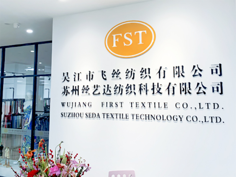 Wholesale Silk Garments & Garment Fabric Manufacturer Romankelly