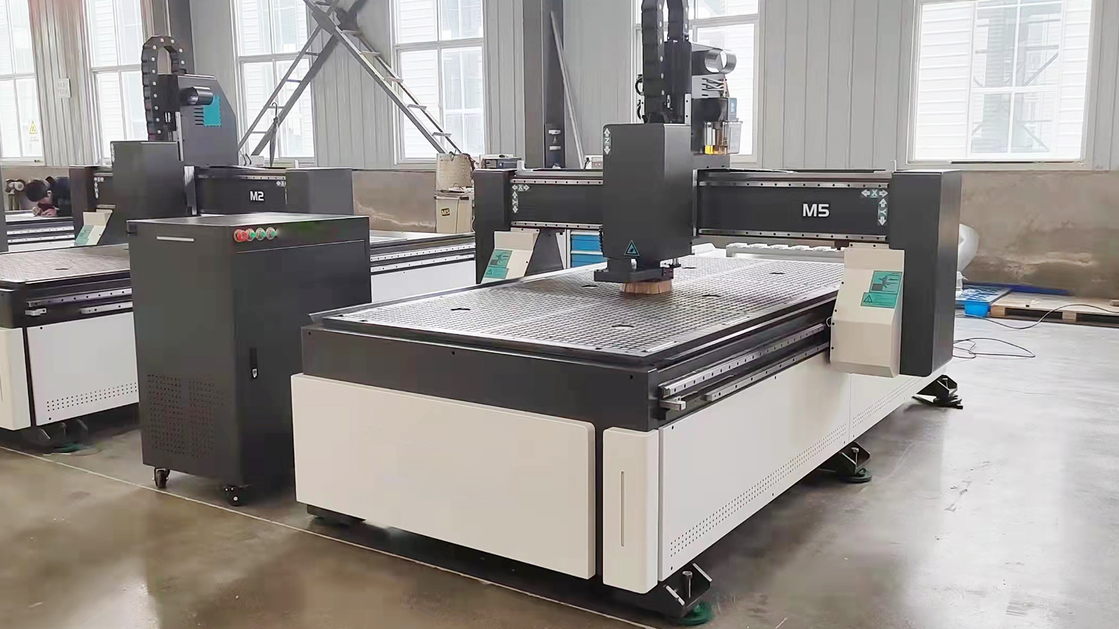 Mesin cnc MISSILECNC membuat tanda potong aluminium akrilik pdf dll untuk industri periklanan