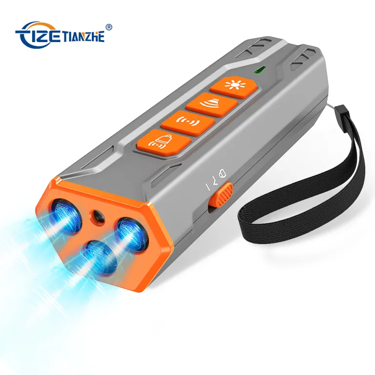Ultrasone Dog Chaser, Handheld Dog Repeller Trainer LED Ultrasone