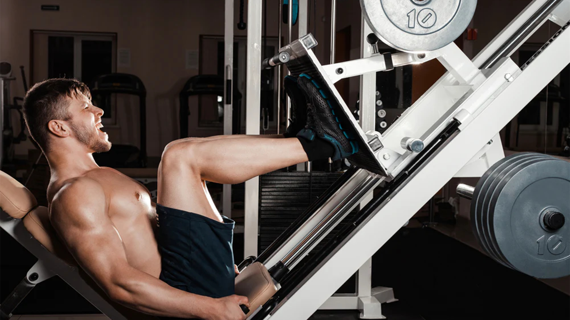 How to Do Hack Squats to Build Serious Lower-Body Strength? | Ganas