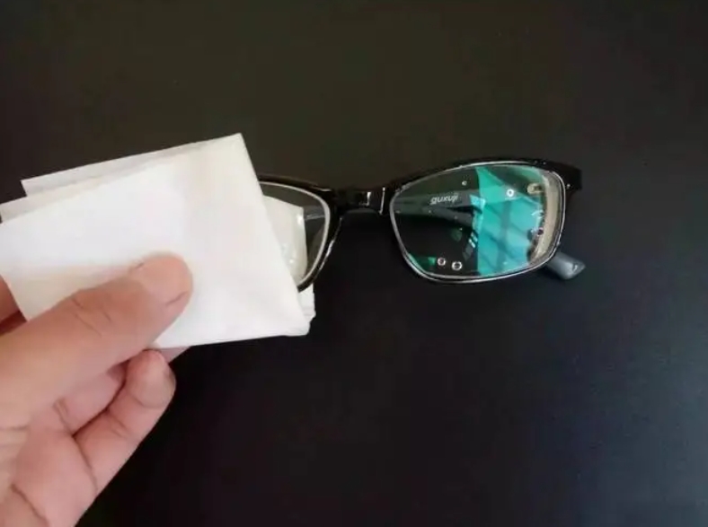 The Right Way To Clean Your Optical Eyeglasses Timeless Eyeglasses