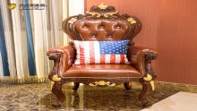 James Bond Classic leisure chair 14k gold and solid wood brown leisure chair A213