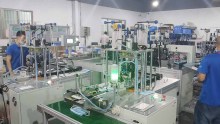 Fully automatic mask machine installation of mask ear belt