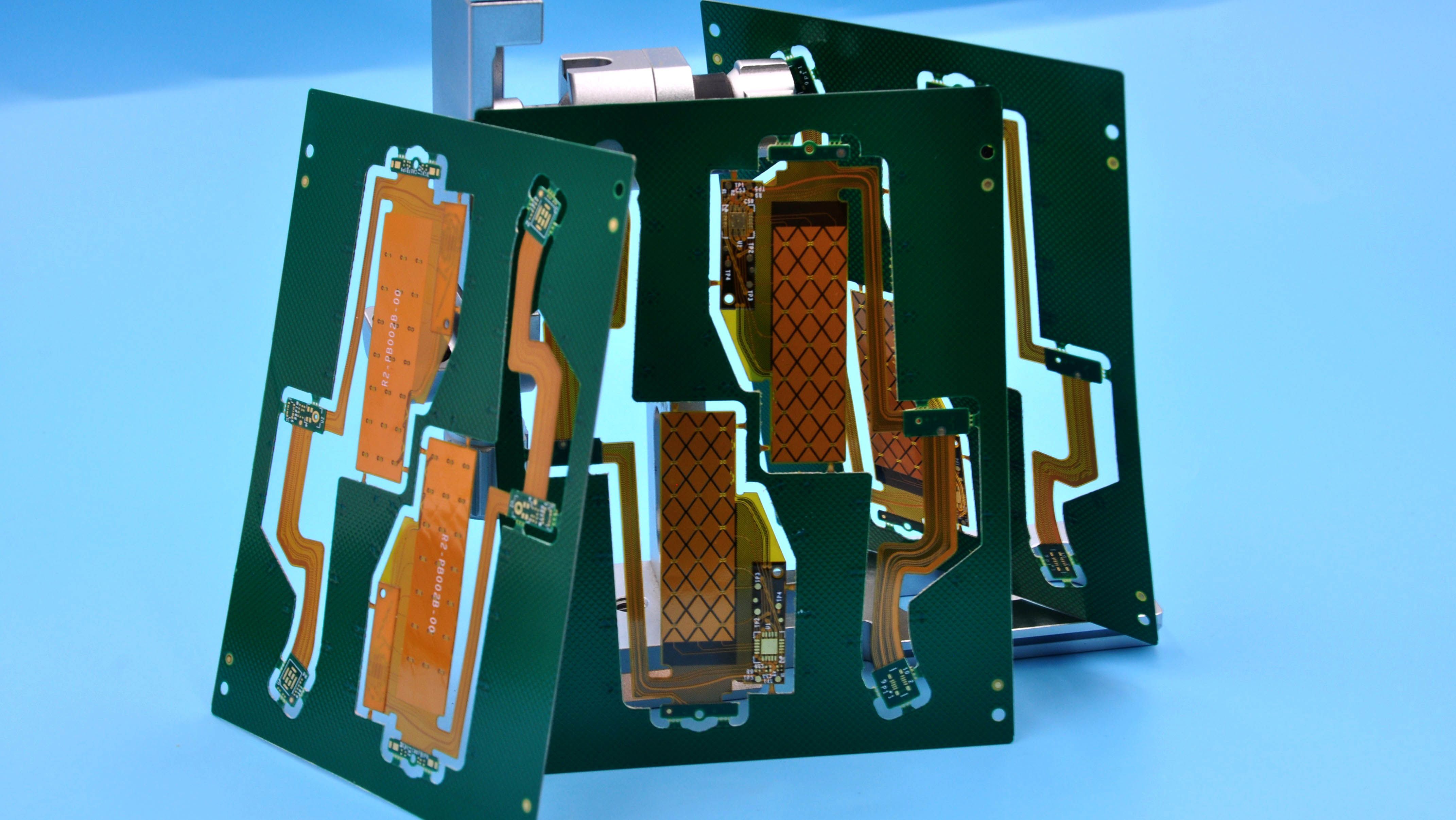 Pielāgota daudzslāņu HDI stingra elastīga PCB viedajai ierīcei, izmantojot labāko tehnoloģiju