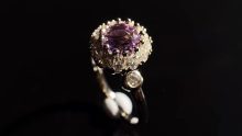 Spinning flower ring