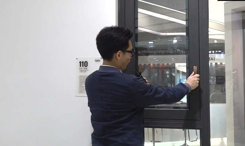 نافذة بابية Xingfa الألومنيوم 110 مع مصنعي الباب من الصين