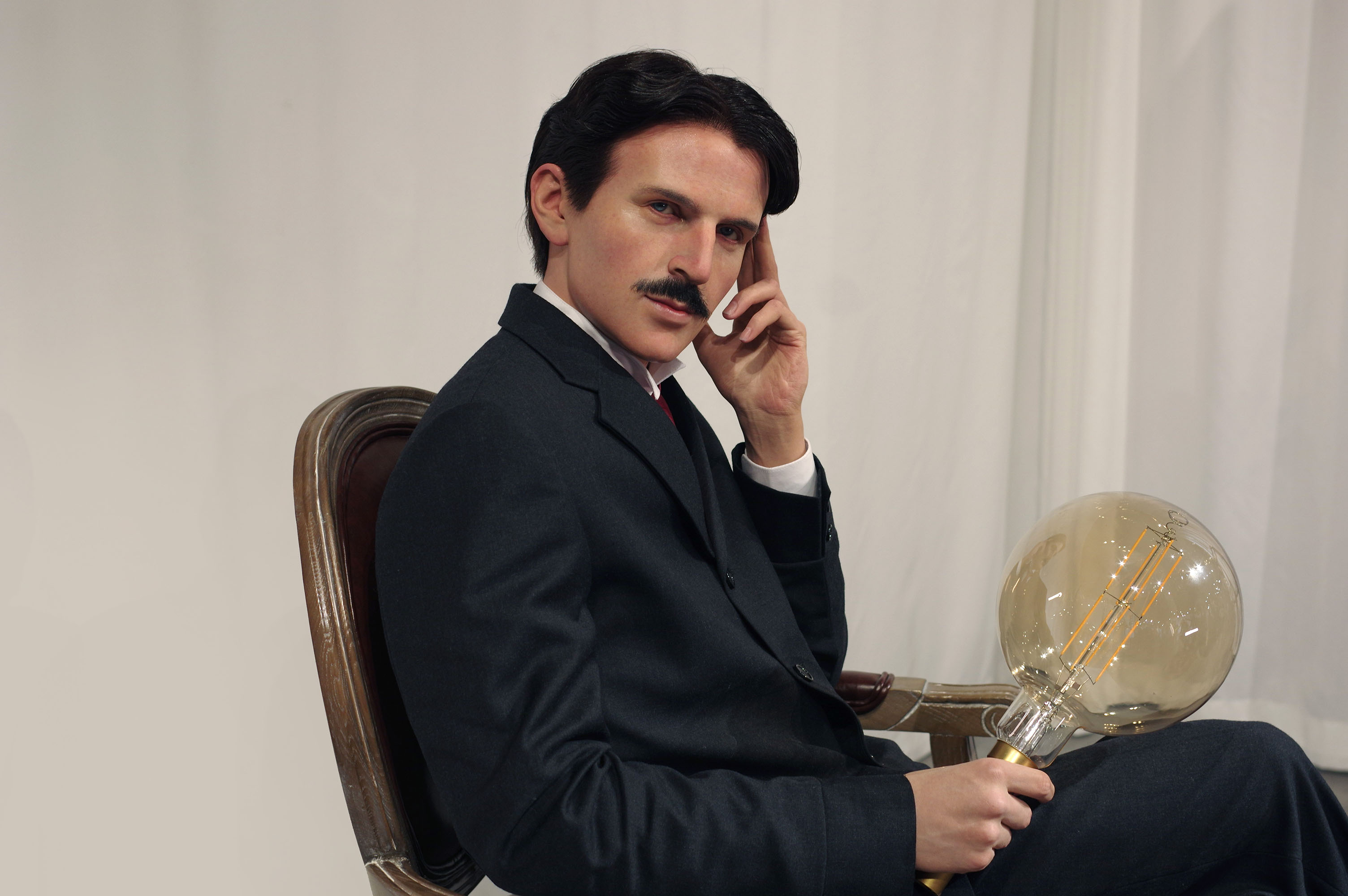 Hyper Realistic Private Custom Made Handcrafted Human Size Tesla Wax Mannequin DXDF, Grand