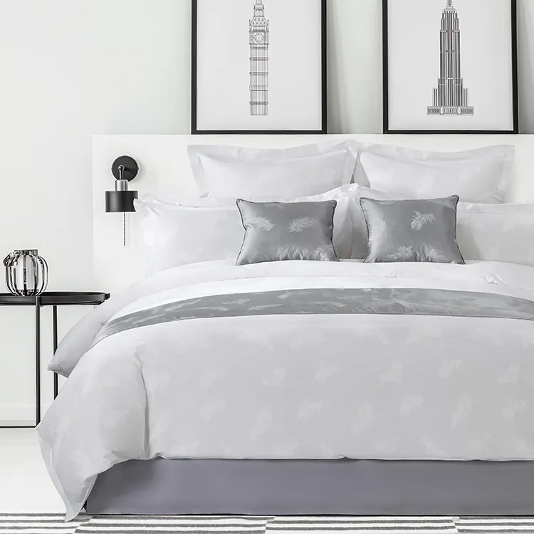 High Quality Luxury 5 Star Hotel Bedding Set Feather Pattern Custom ...