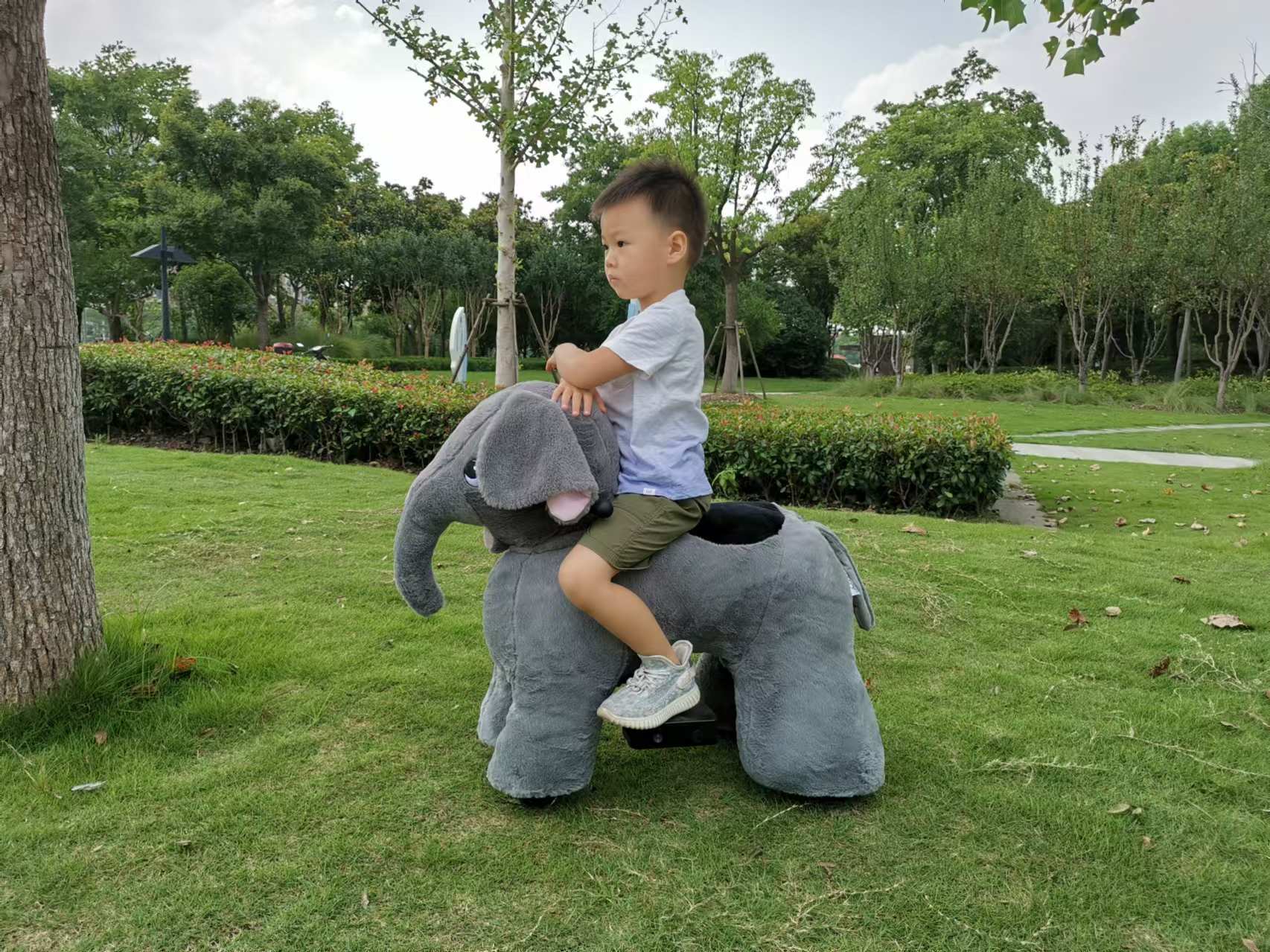 Customized Electric animal ride 6v animal ride large plush rides toy on ...