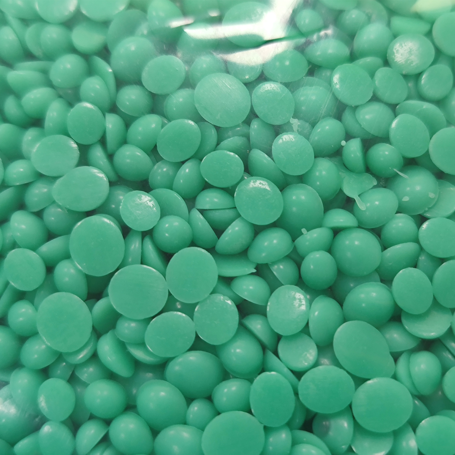 Good Cleanliness Green Wax Bead