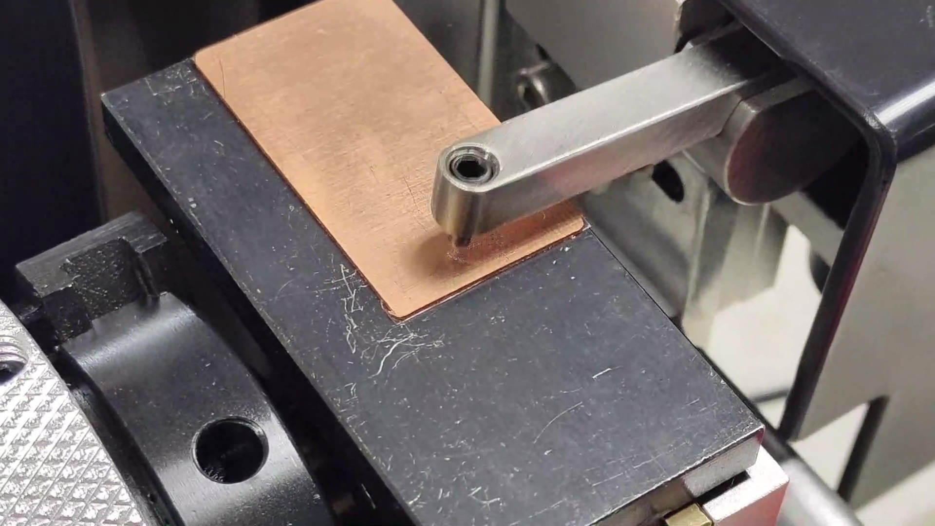 workpiece placing and fixing