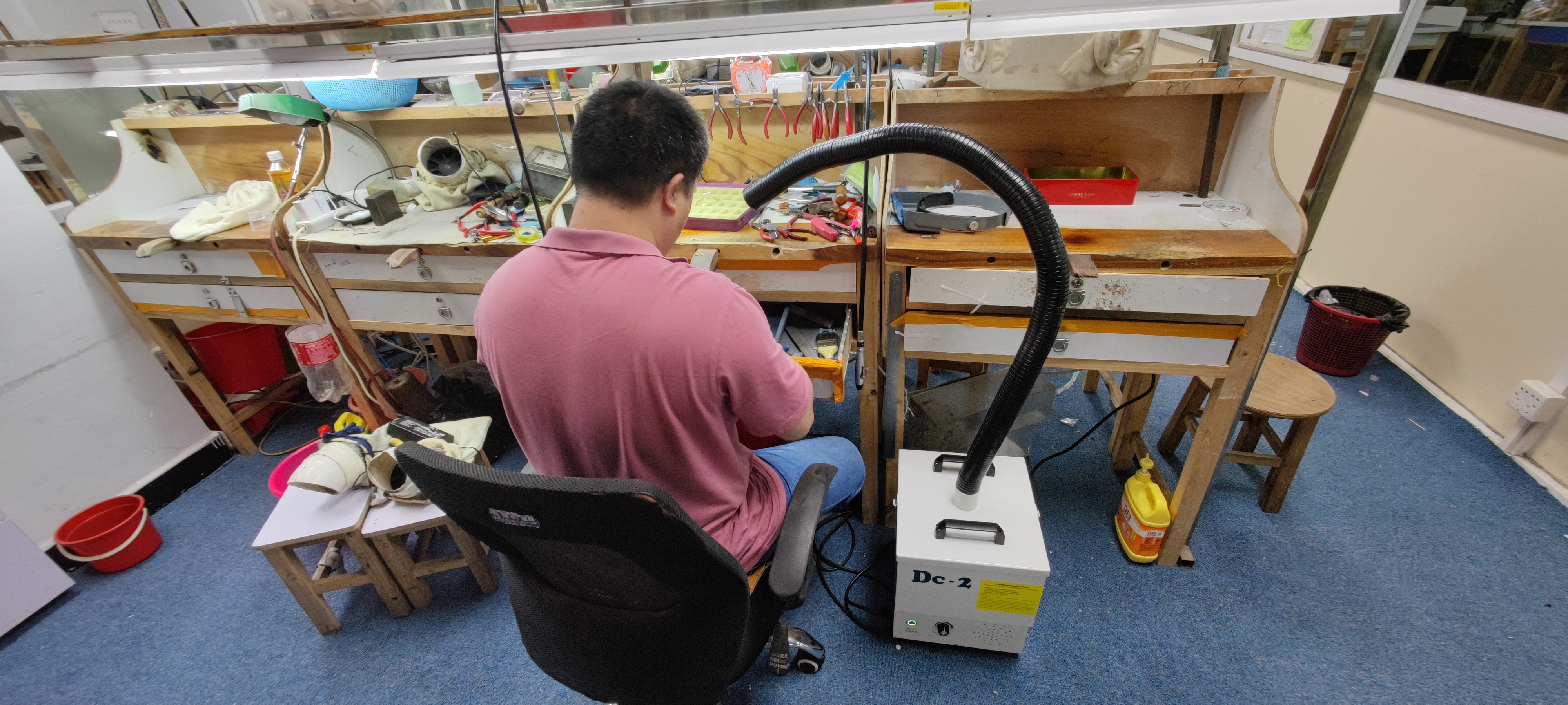 jewellery dust collecting