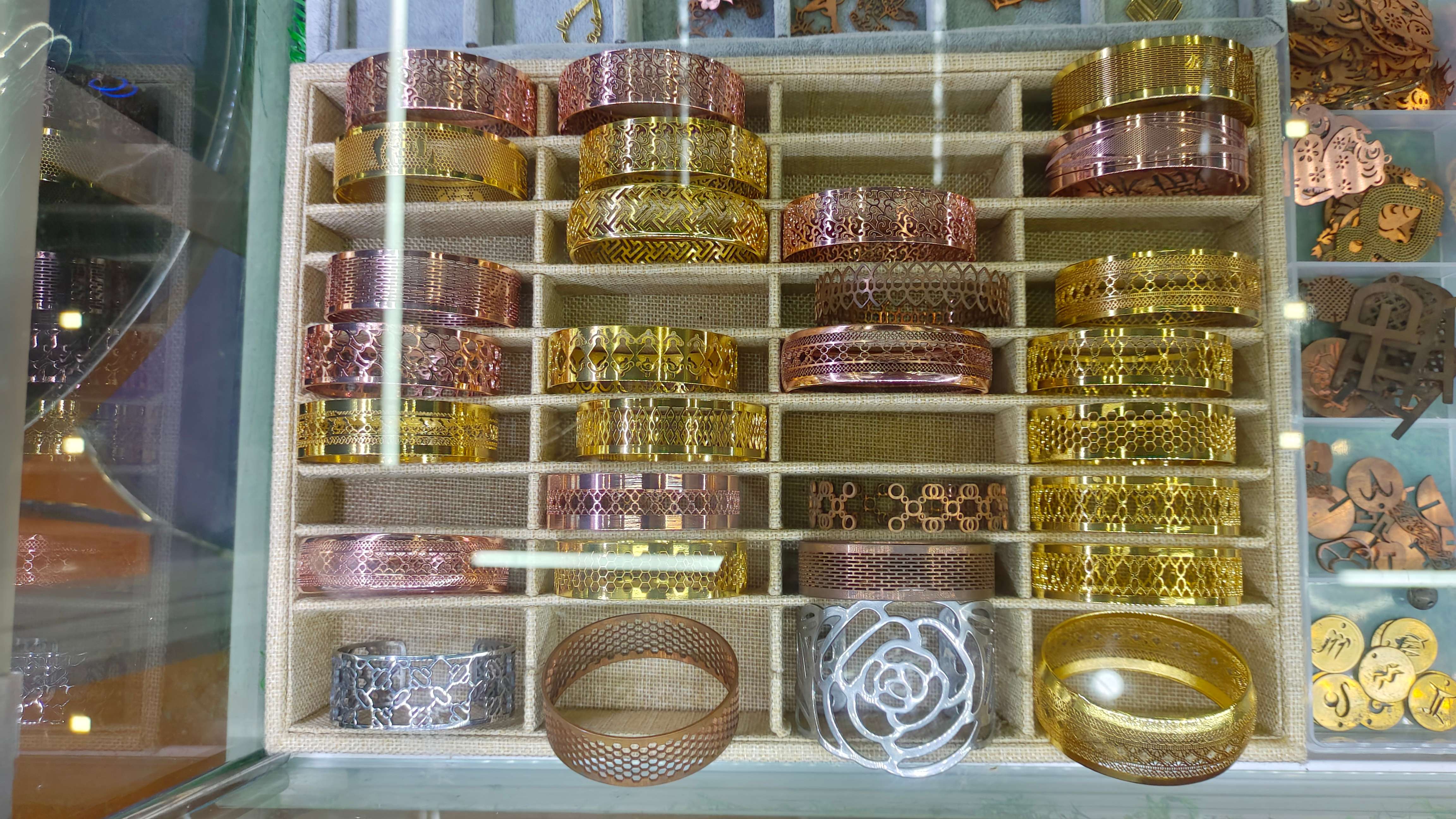cosmo laser cutting samples bangles