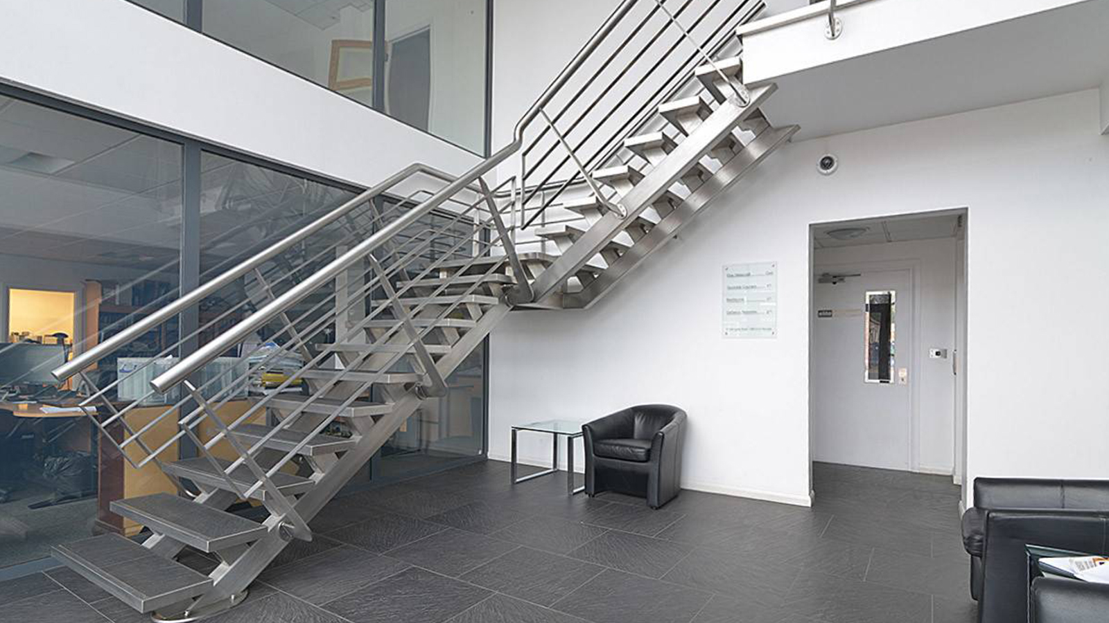 Handheld Laser Welder Machine Applied in Stairs