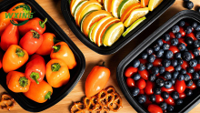 China Clear Plastic free tray with Slotted Sides Keeps Fruits and Veggies Fresh supplier