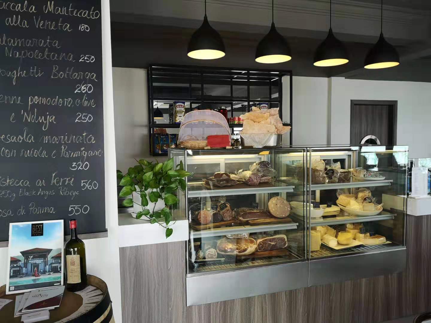 VietnamDragon Cello Italian Restaurant