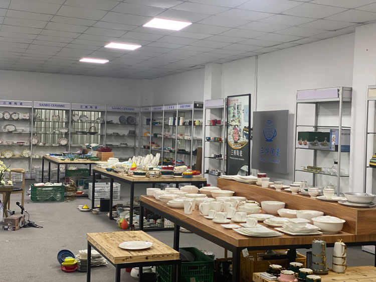 Service-System der täglichen Keramik-Fertigungsindustrie