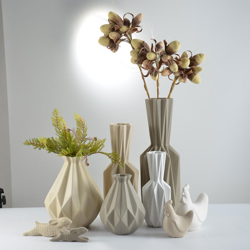 Characteristics of ceramic arts and crafts