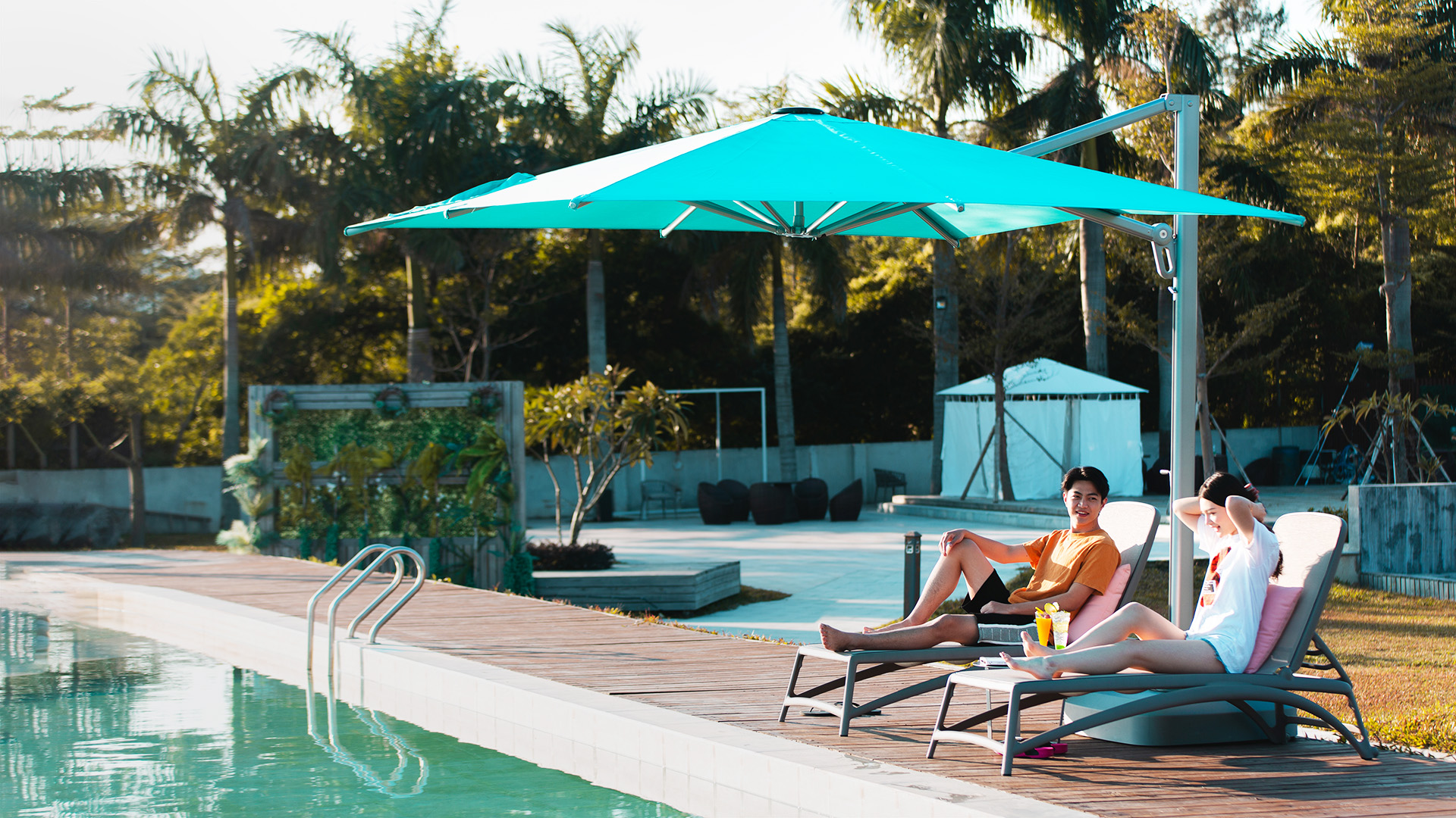 hotel outdoor furniture