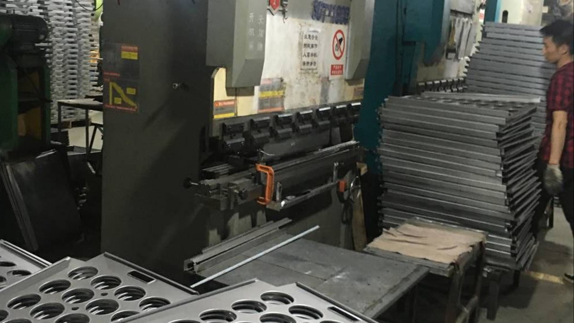 Producción de fábrica de moldes para hornear de moldes múltiples-Fabricante de utensilios para hornear Tsingbuy