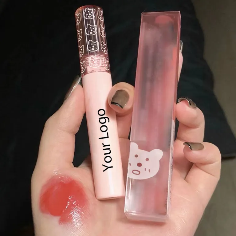 Lezbiyenlar hovuzga yolgiz siyadilar