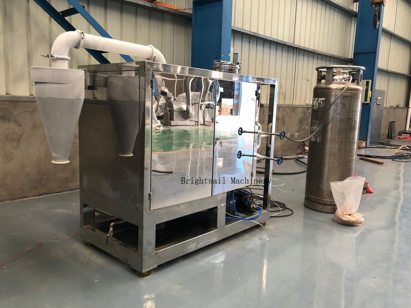 Cryogenic Grinder machine 