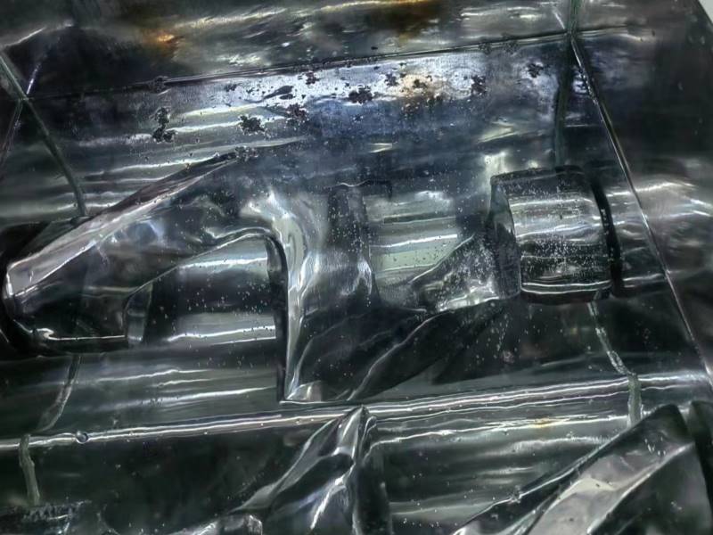poorly sealed sigma mixer