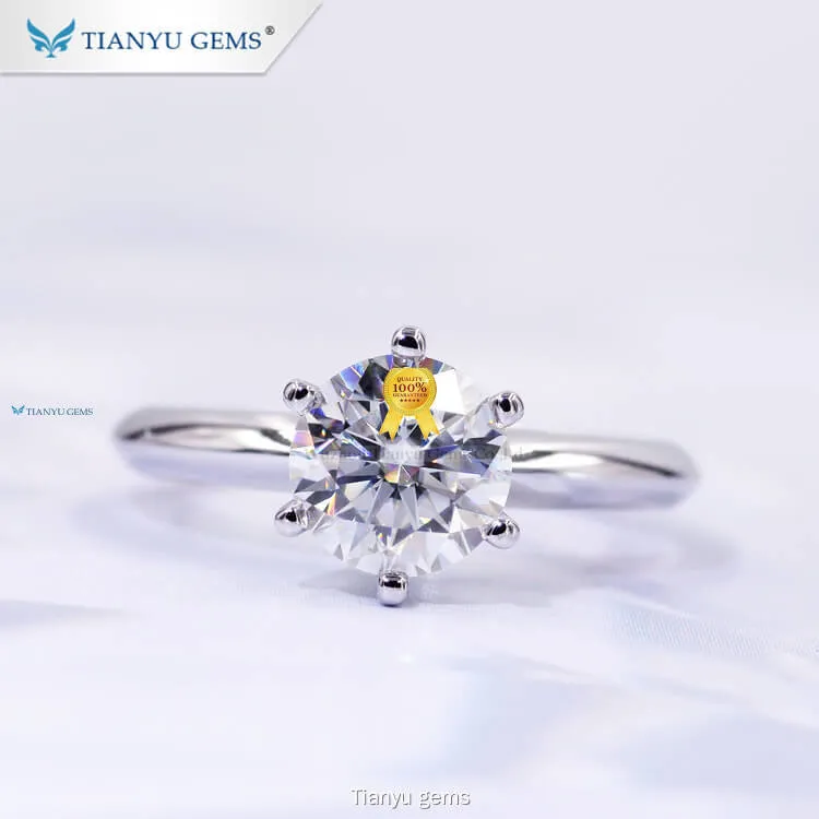 天宇の宝石 |女性向けの高品質モアサナイト婚約指輪サプライヤー