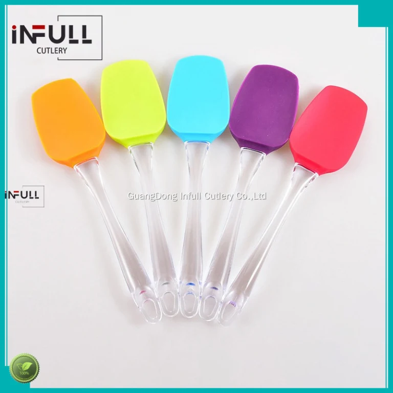 Klassik yuzma-yuz pozitsiyada jinsiy aloqa restorandagi oynoqi fohisha