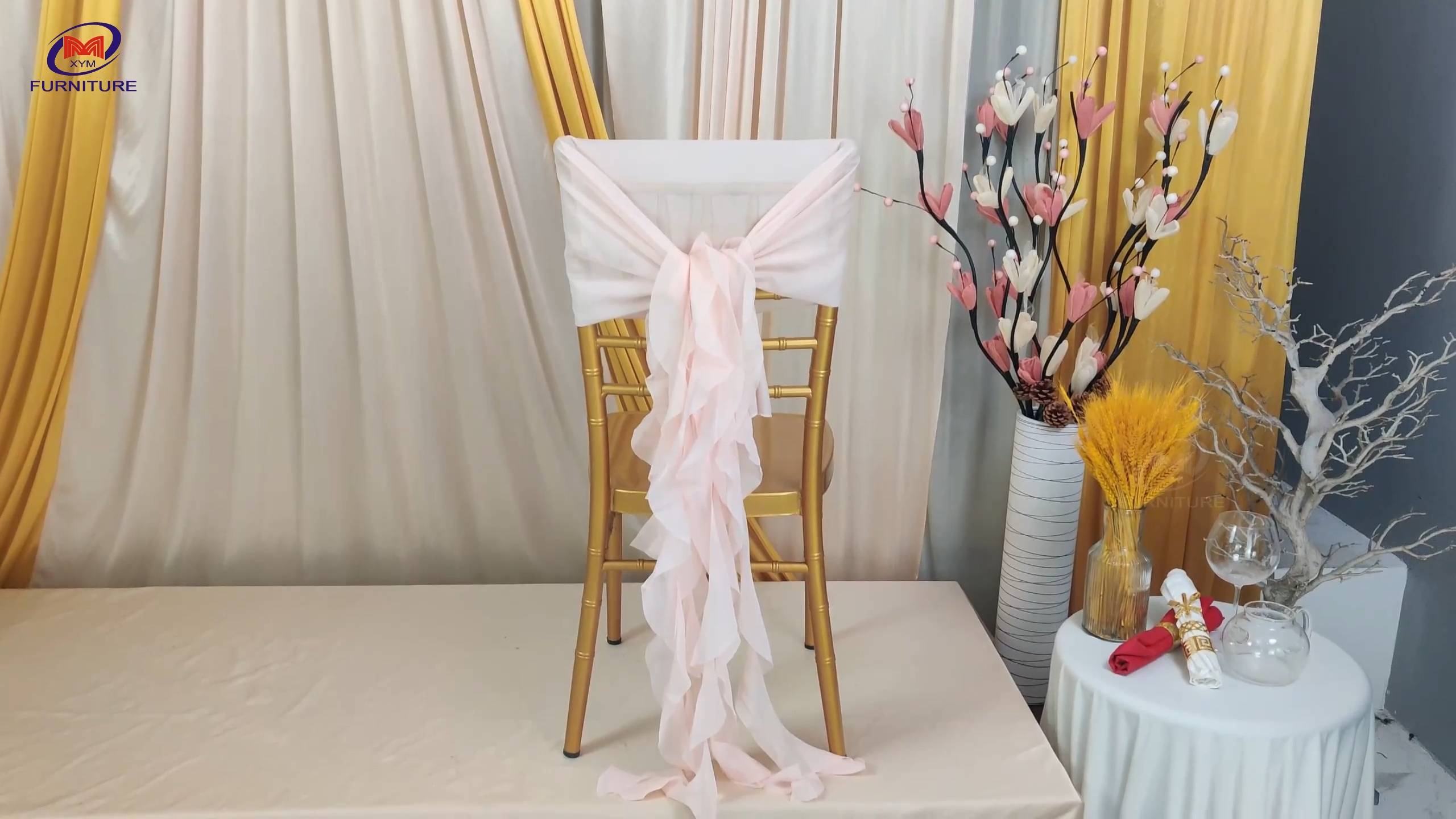 Las 5 fajines para sillas chiavari más populares, image size:2560x1440