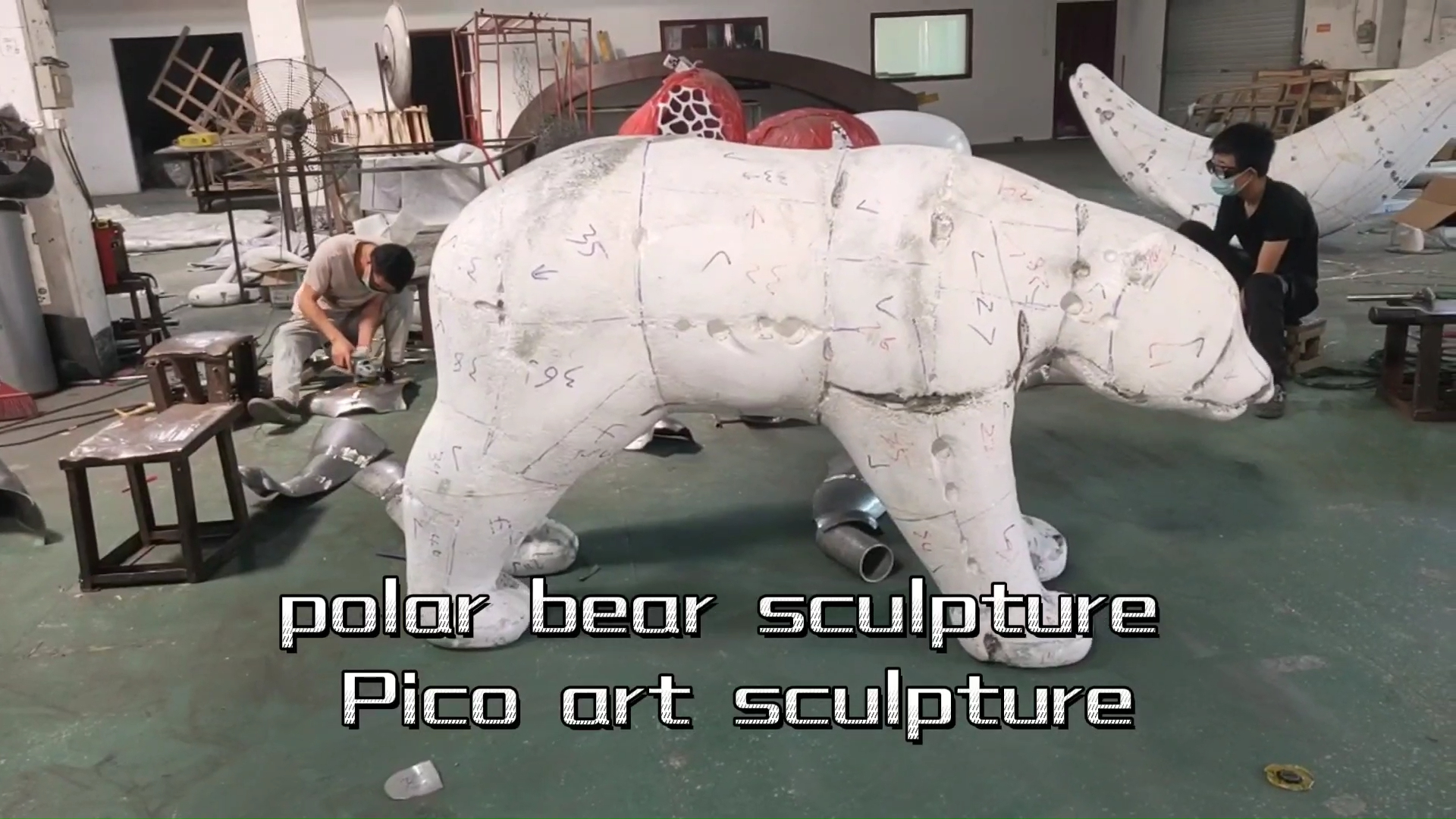 Best Stainless steel Polar bear sculpture with mirror finish Supplier