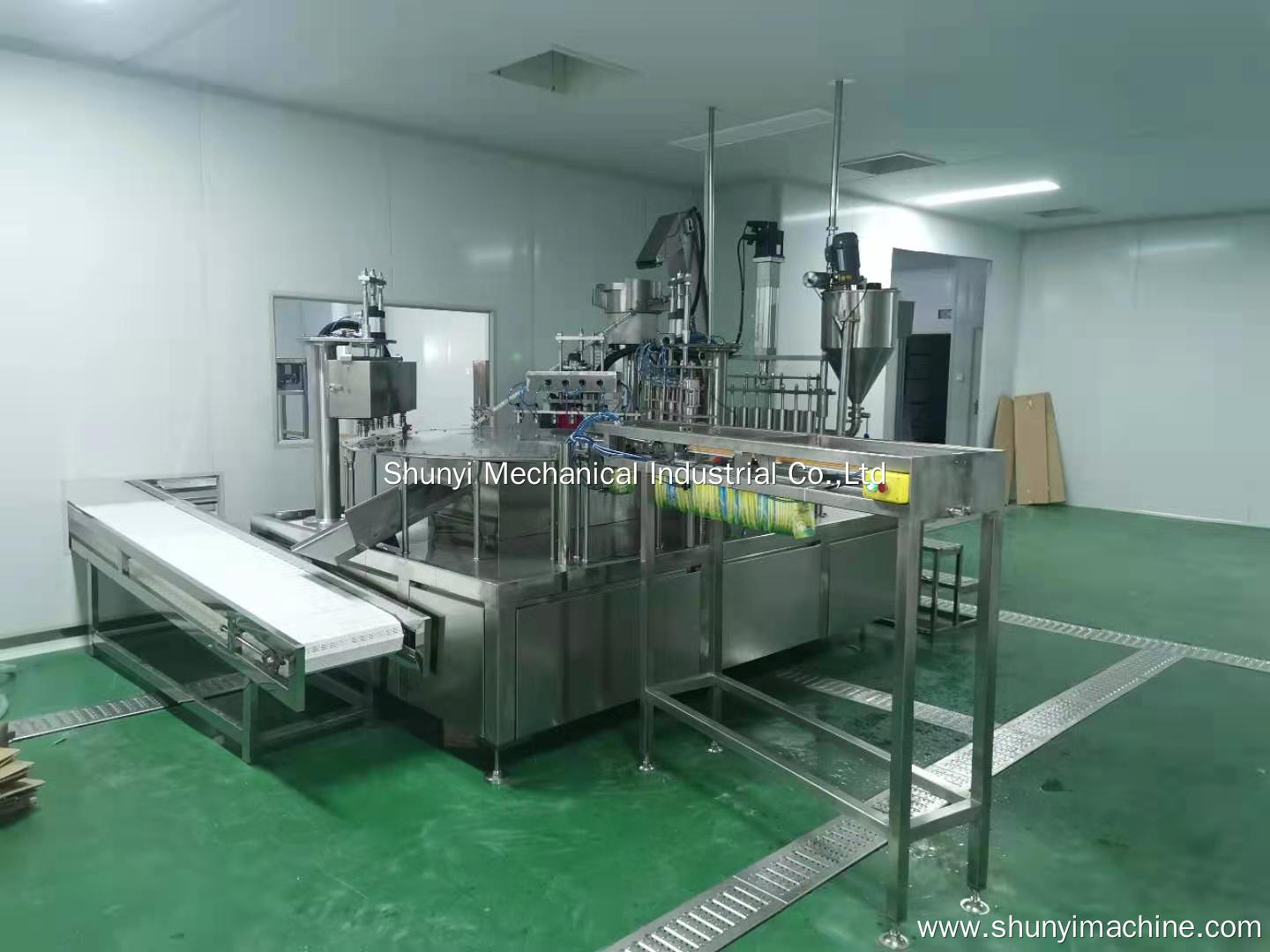 China 10 head spout pouch juice filling capping machine manufacturers - SHUNYI